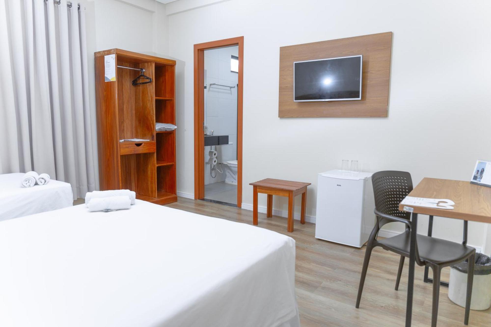 Hotel Equinocios Essential